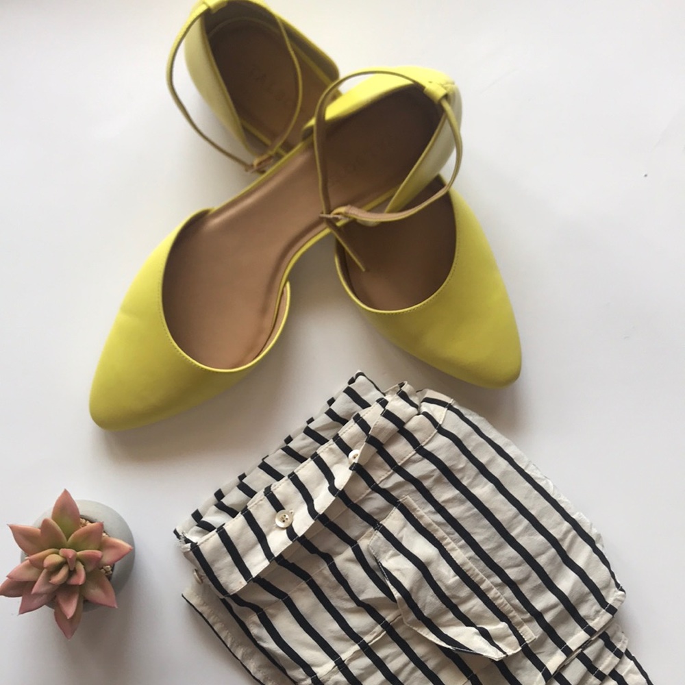 Talbots pointed flats   ☀️